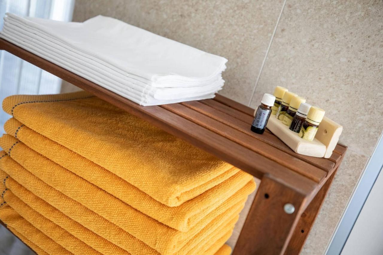 Aszuvilag Rezidencia With Sauna & Jacuzzi Legyesbenye Экстерьер фото