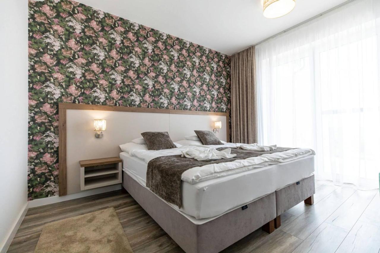 Aszuvilag Rezidencia With Sauna & Jacuzzi Legyesbenye Экстерьер фото