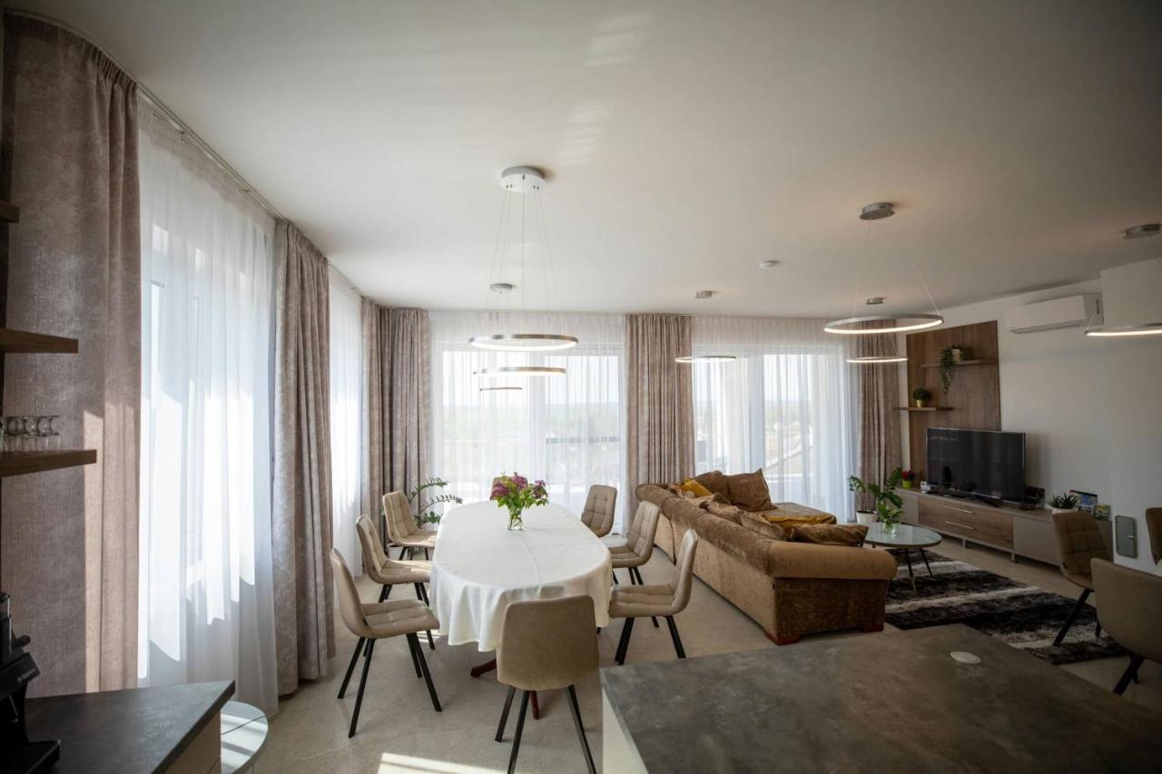 Aszuvilag Rezidencia With Sauna & Jacuzzi Legyesbenye Экстерьер фото