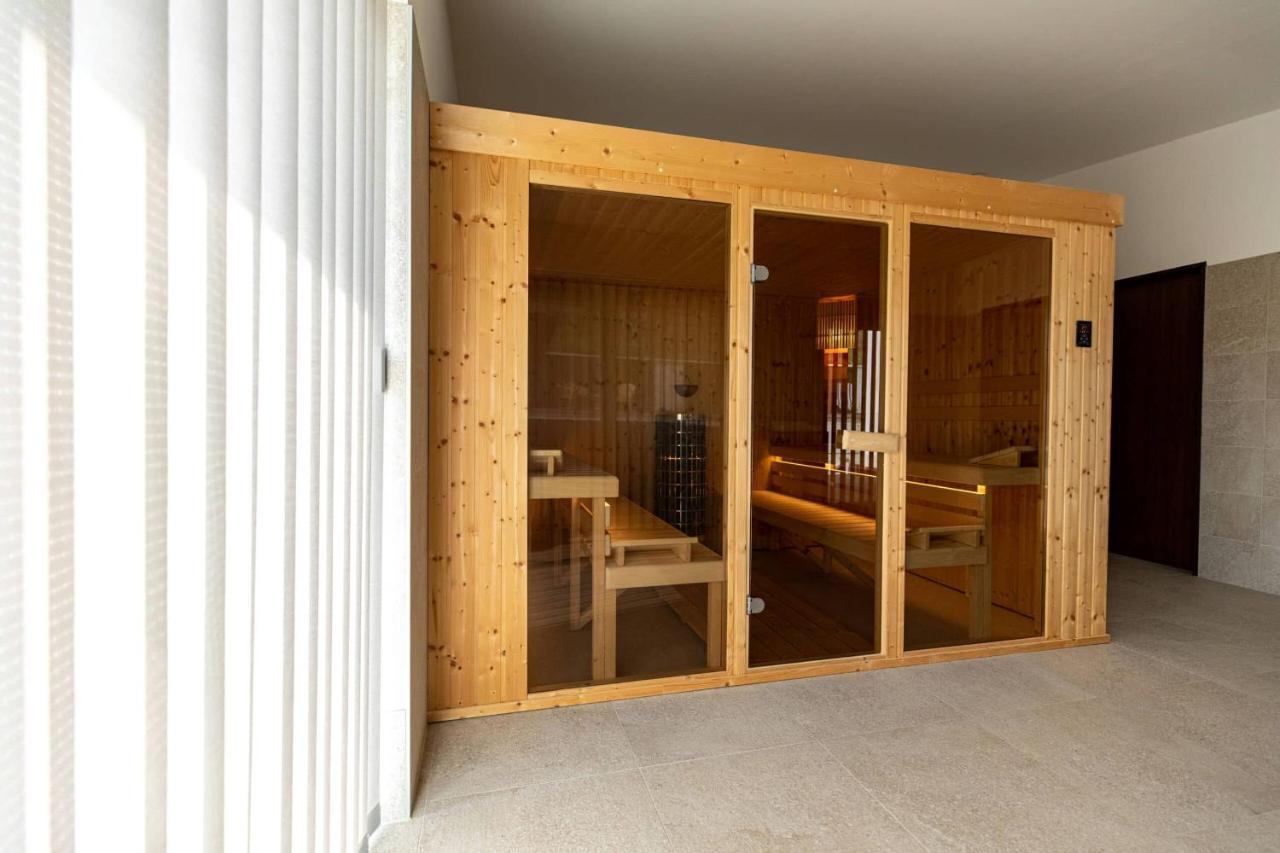 Aszuvilag Rezidencia With Sauna & Jacuzzi Legyesbenye Экстерьер фото